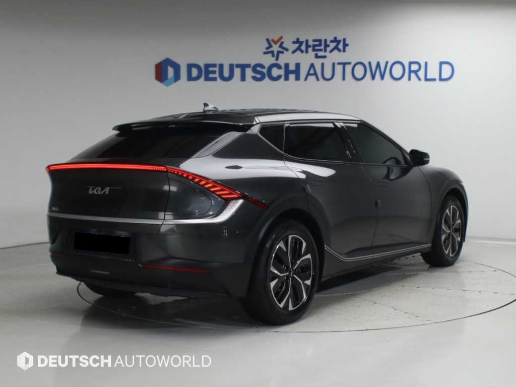 Kia EV6 — photo 02