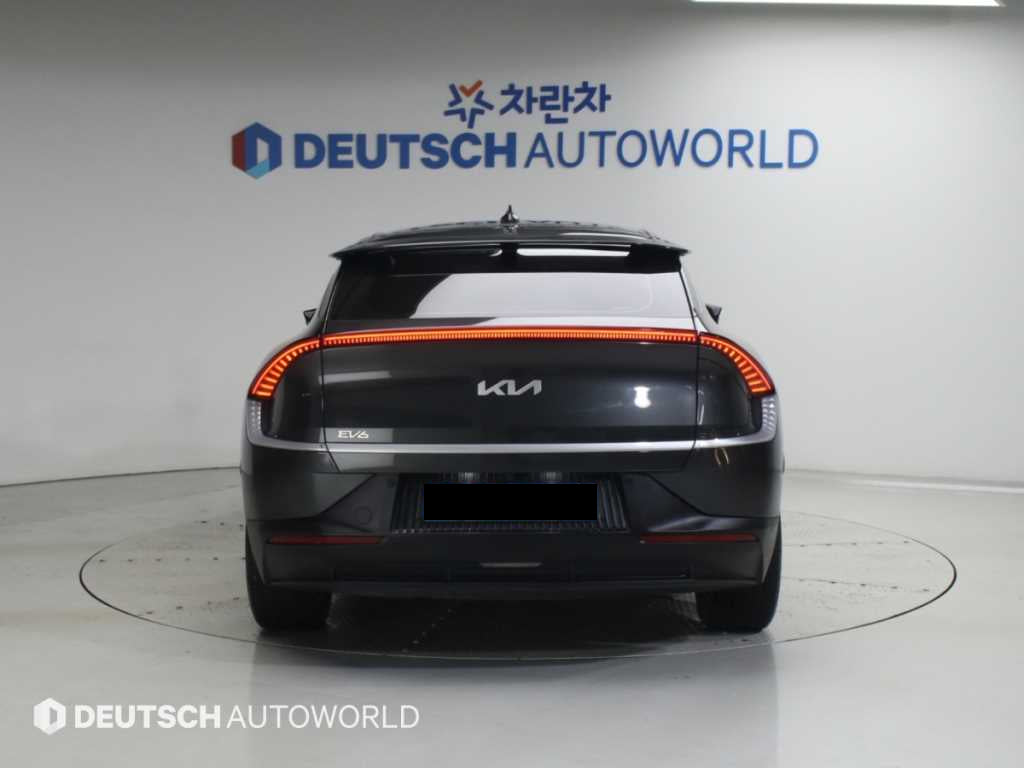 Kia EV6 — photo 04