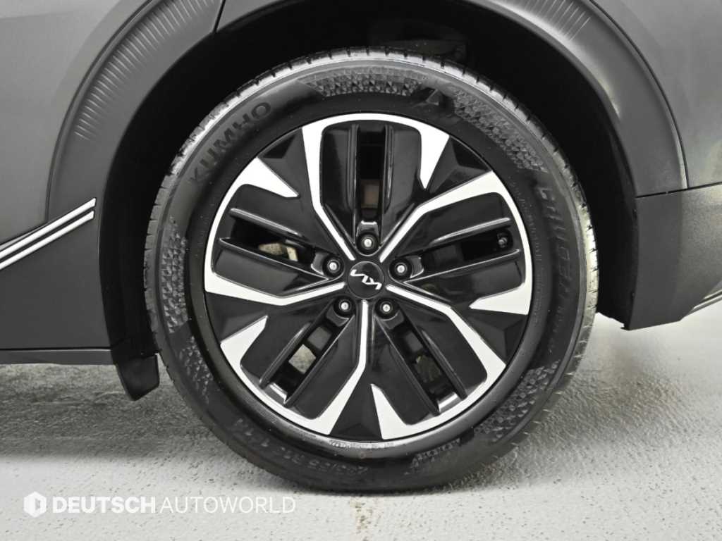 Kia EV6 — photo 05