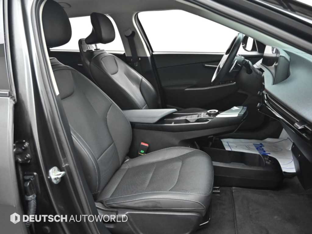 Kia EV6 — photo 10