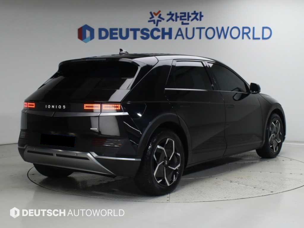 Hyundai Ioniq5 — photo 02