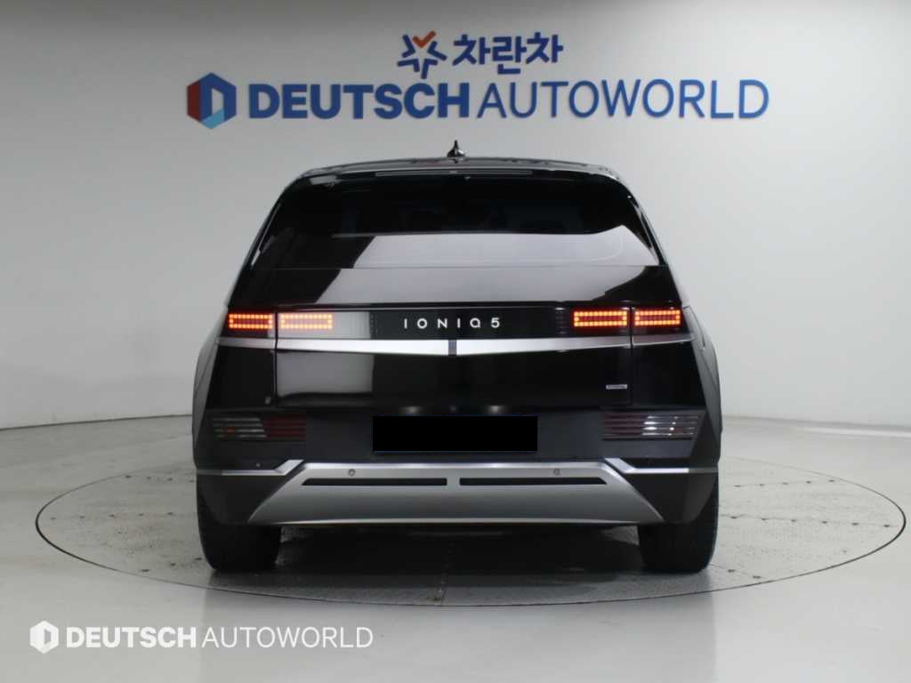 Hyundai Ioniq5 — photo 04