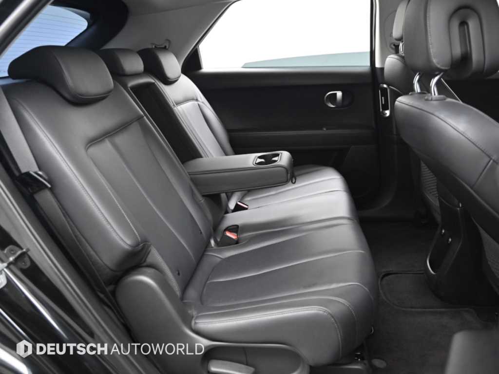 Hyundai Ioniq5 — photo 12