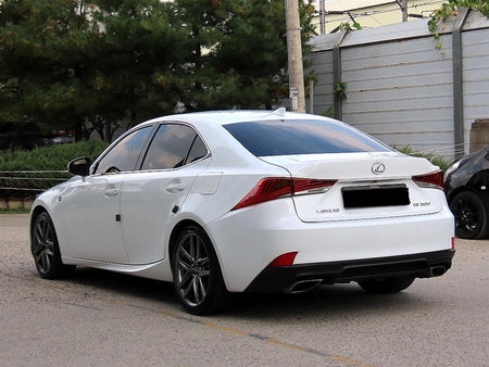 Lexus IS — photo 03