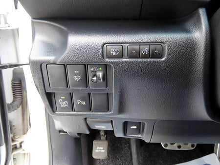 Lexus IS — photo 12