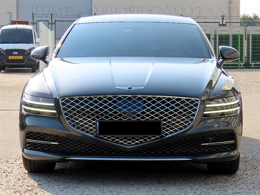 Genesis G80 — photo 01