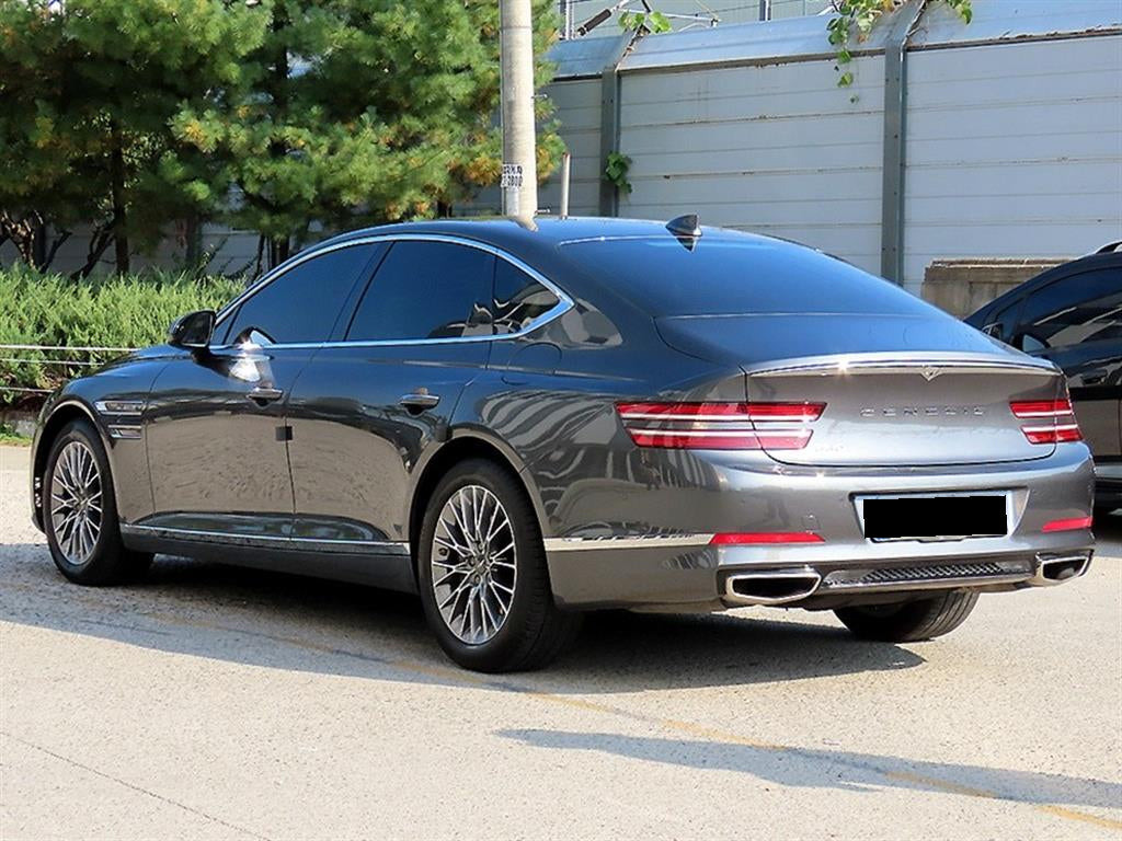Genesis G80 — photo 03