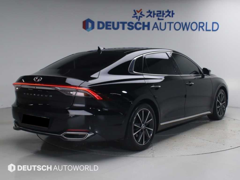 Hyundai Grandeur — photo 02
