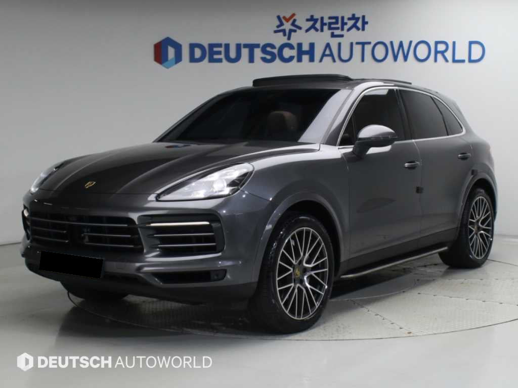 Porsche Cayenne — photo 01