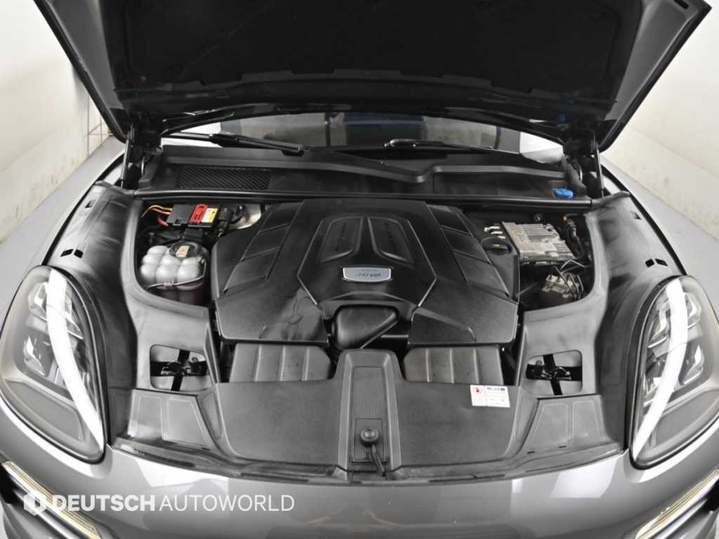 Porsche Cayenne — photo 06