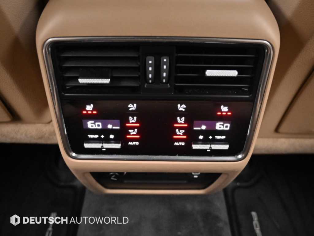 Porsche Cayenne — photo 16