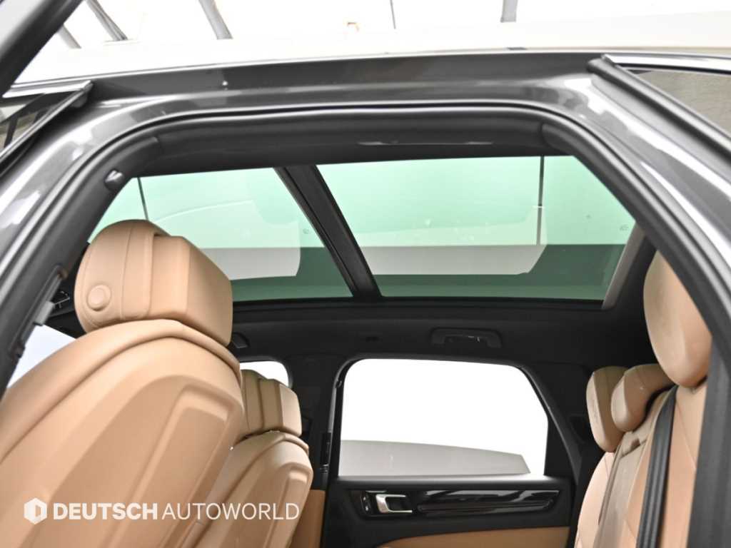 Porsche Cayenne — photo 18