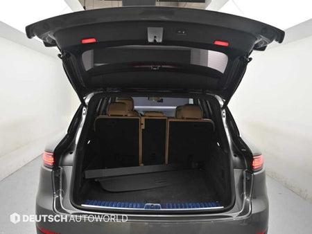 Porsche Cayenne — photo 19