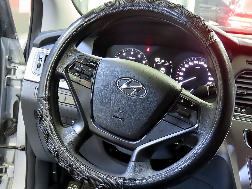 Hyundai Sonata — photo 08
