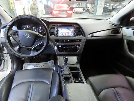 Hyundai Sonata — photo 09