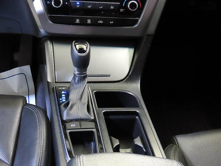 Hyundai Sonata — photo 11