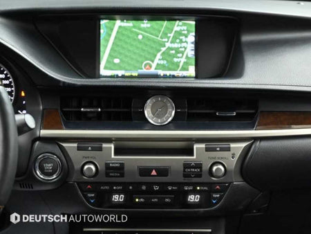 Lexus ES — photo 14
