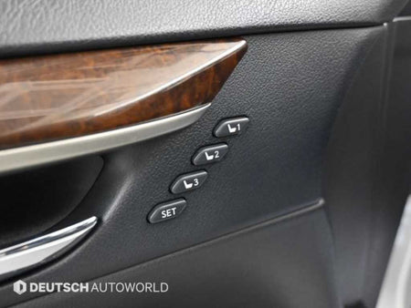 Lexus ES — photo 16