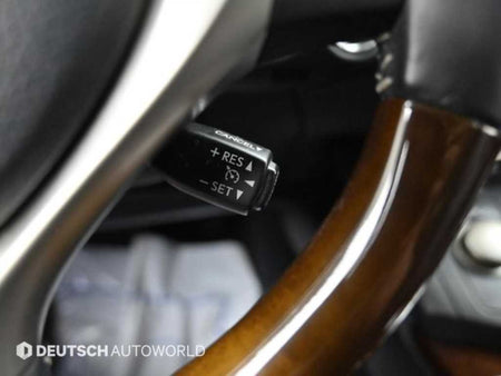 Lexus ES — photo 17