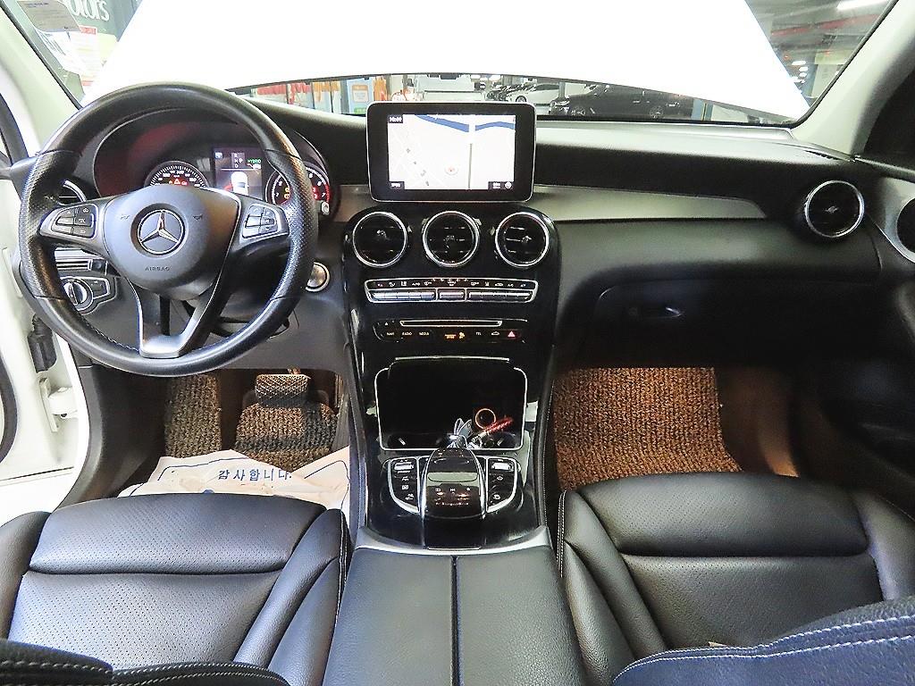 Mercedes-Benz GLC-Class — photo 10