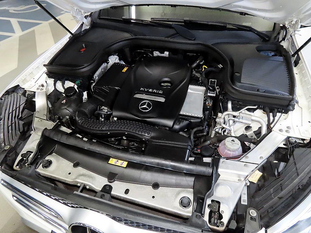 Mercedes-Benz GLC-Class — photo 19