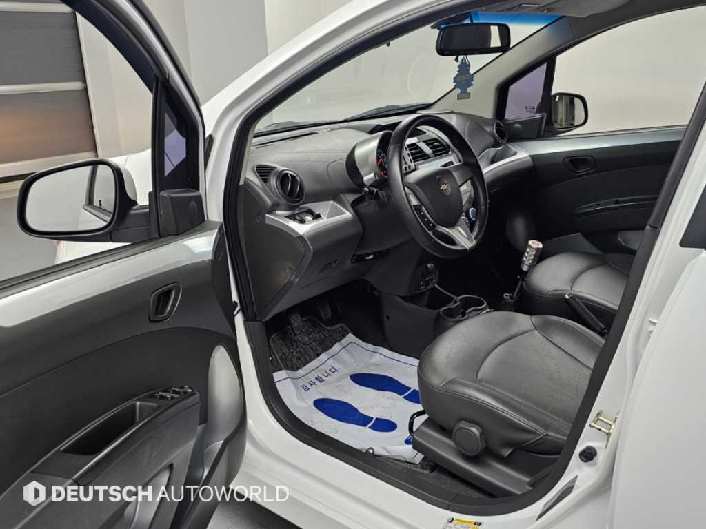 CHEVROLET Spark — photo 11