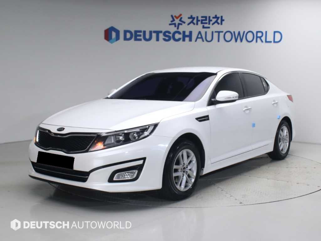 Kia K5 — photo 01