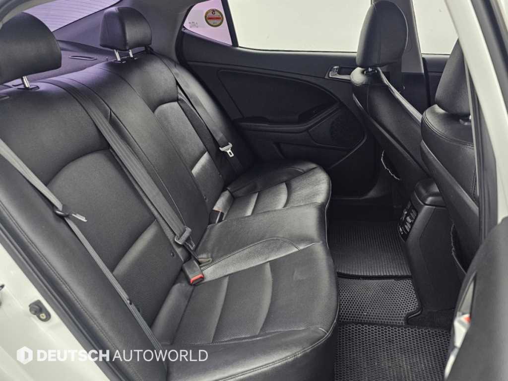 Kia K5 — photo 12
