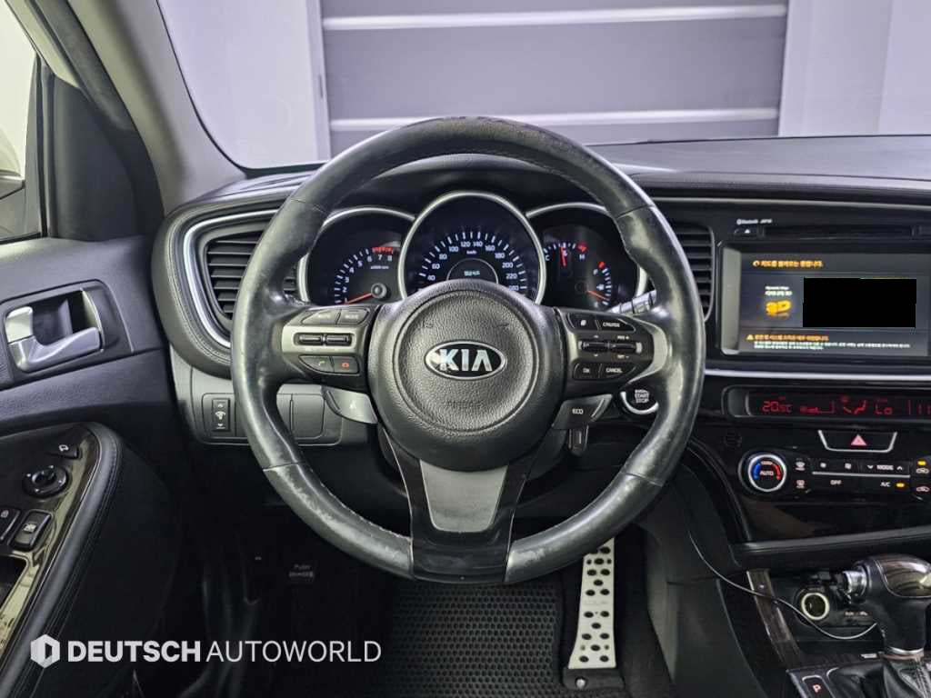 Kia K5 — photo 13
