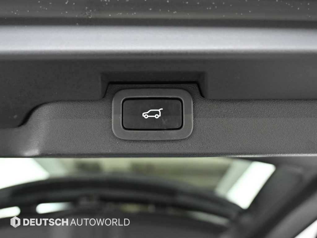 Land Rover Discovery — photo 20