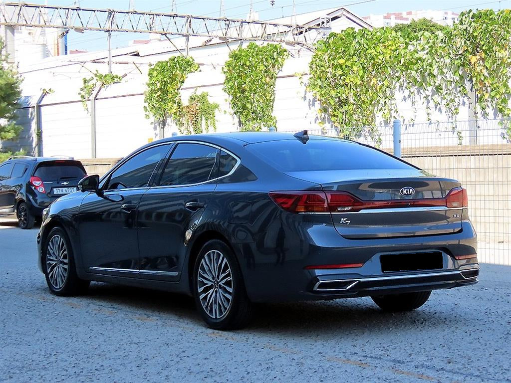 Kia K7 — photo 03
