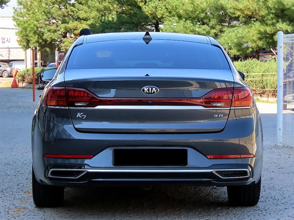 Kia K7 — photo 04