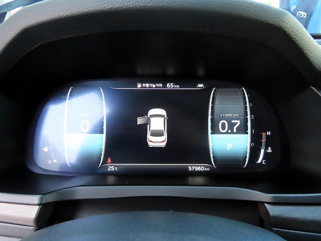 Kia K7 — photo 09