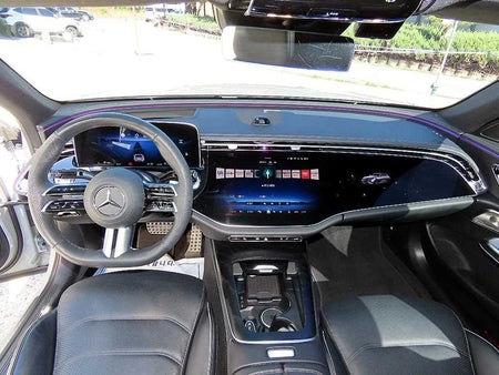 Mercedes-Benz E-Class — photo 07