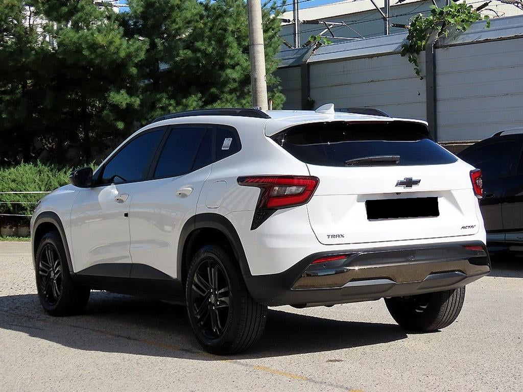 CHEVROLET Trax — photo 03