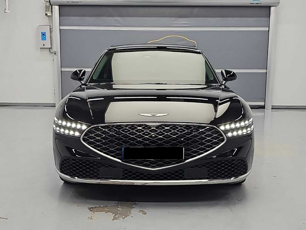 Genesis G90 — photo 02