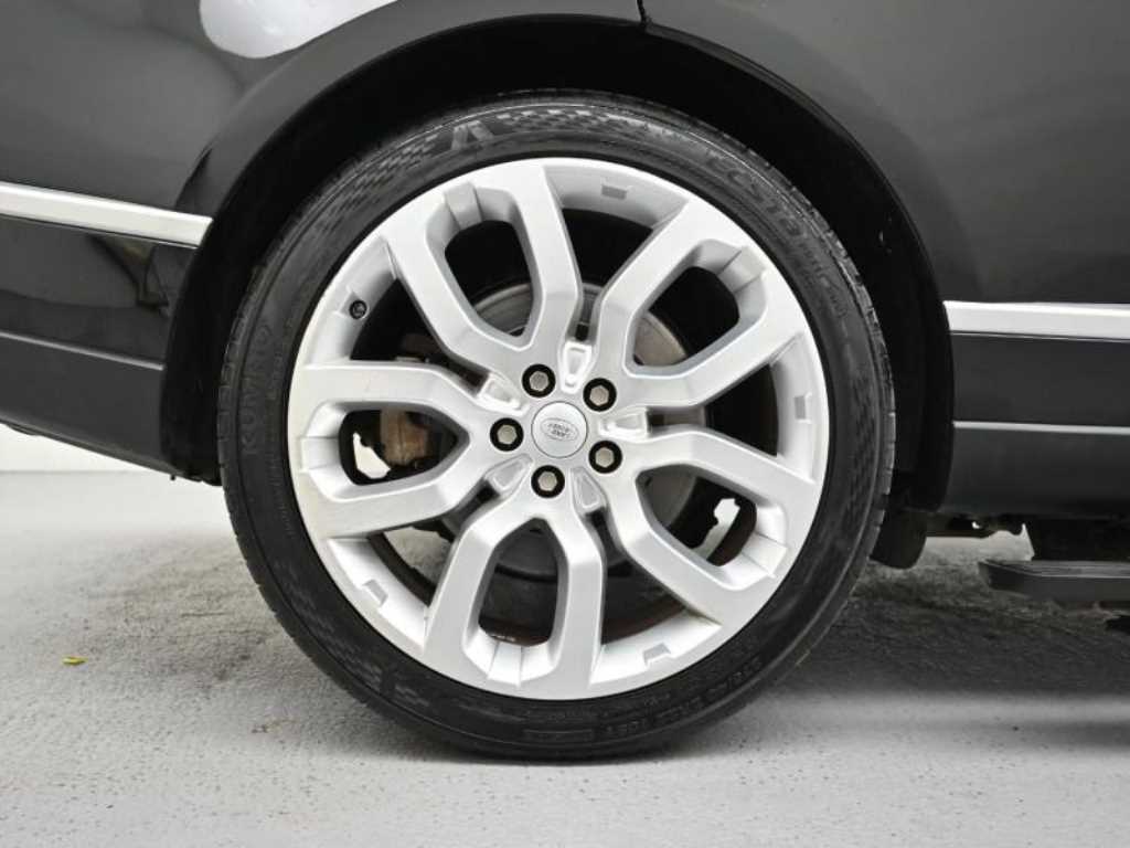 Land Rover Range Rover — photo 15