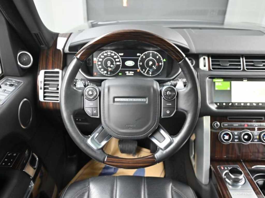 Land Rover Range Rover — photo 16