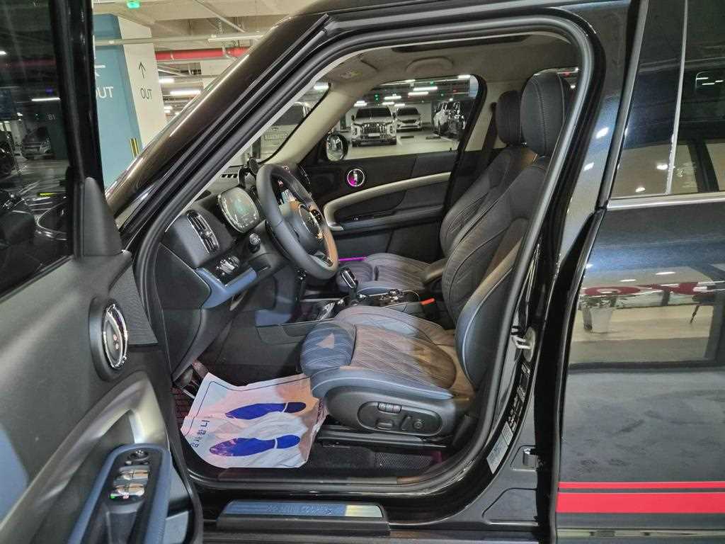 Mini Countryman — photo 06
