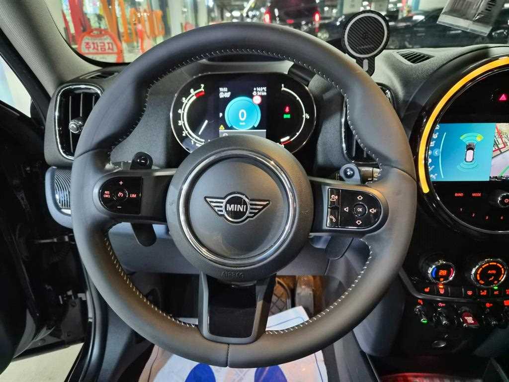 Mini Countryman — photo 08
