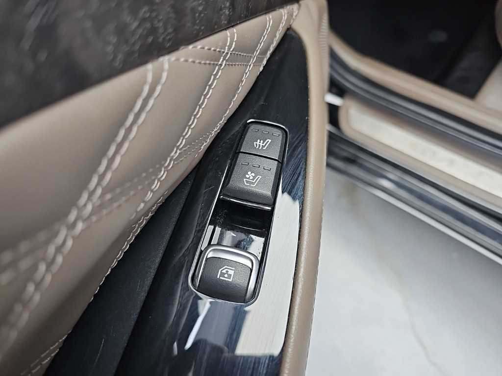 Kia K8 — photo 14