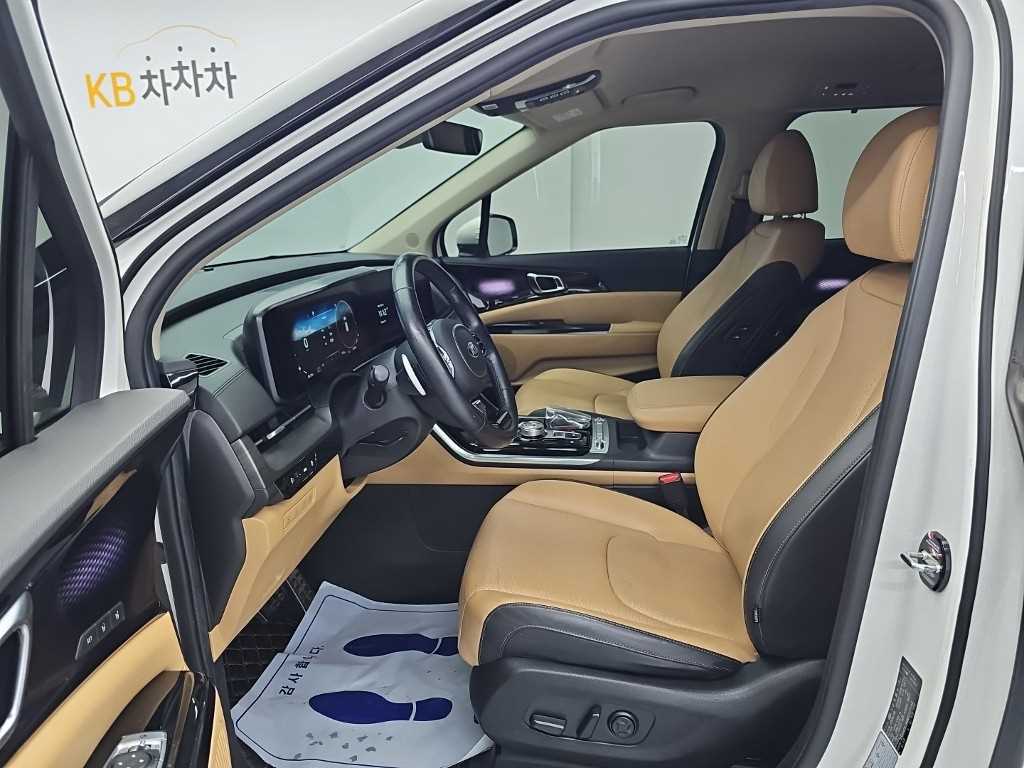Kia Carnival — photo 11