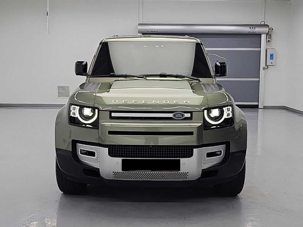 Land Rover Defender — photo 02