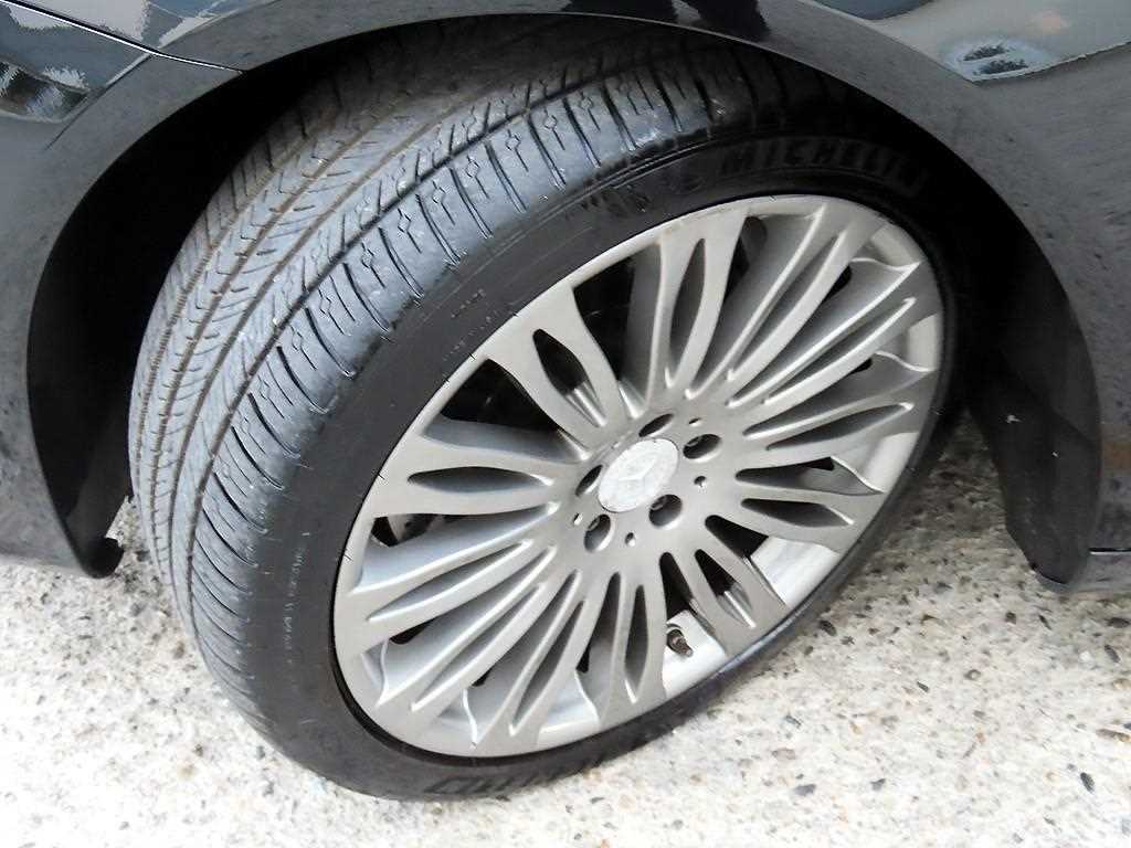 Mercedes-Benz S-Class — photo 20