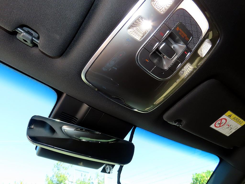 Genesis GV70 — photo 15