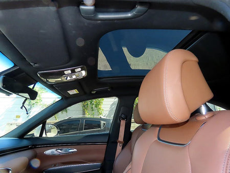 Genesis GV70 — photo 16