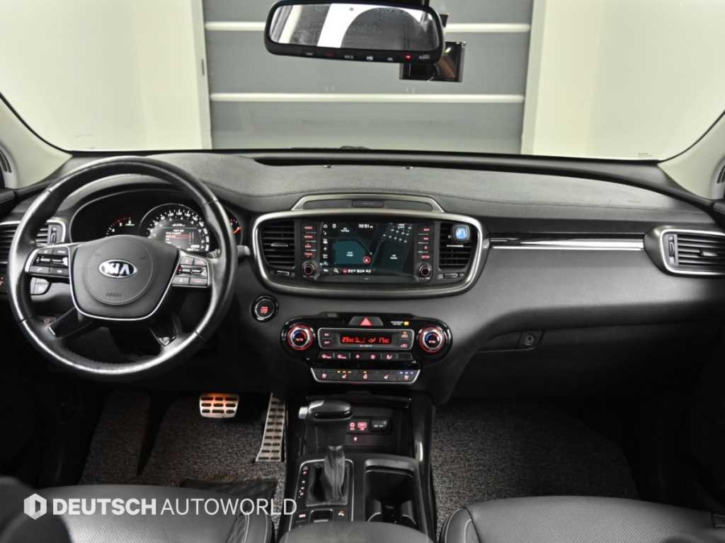Kia Sorento — photo 07