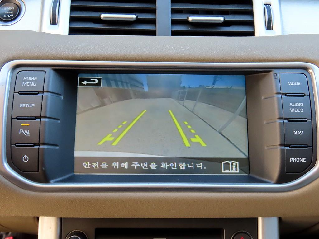 Land Rover Range Rover Evoque — photo 14