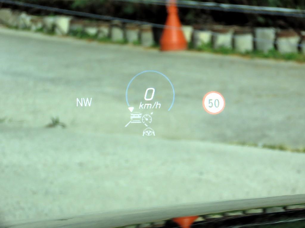 Mercedes-Benz E-Class — photo 10