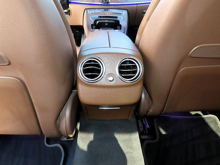 Mercedes-Benz E-Class — photo 16